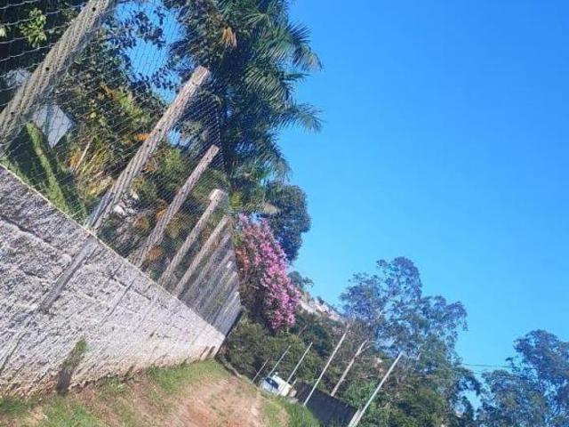 Terreno venda em Arujá