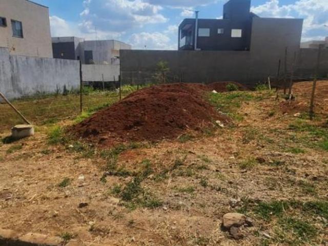 Terreno venda em QE 52, Guará