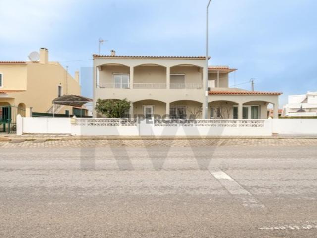 Prédio venda em Pêra