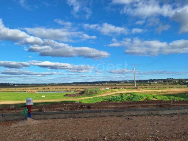 Terreno venda em Lagoa, Faro
