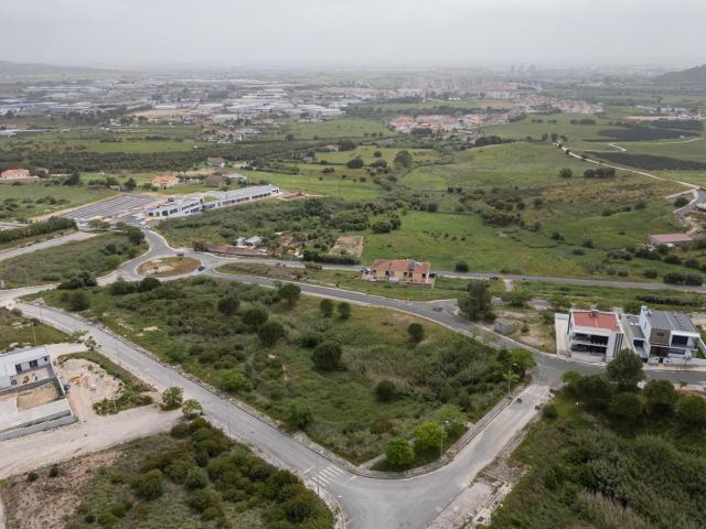 Terreno venda em Alenquer (Santo Estêvão e Triana), Alenquer