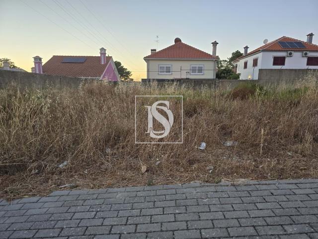 Terreno venda em Almada, Setúbal