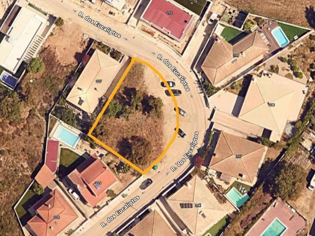 Terreno venda em Quinta da Serralheira, Setúbal