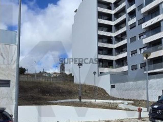 Terreno venda em Amadora, Lisboa