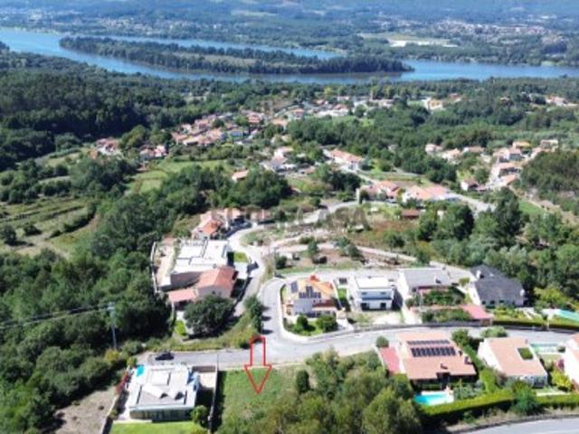 Terreno venda em Vila Nova de Cerveira, Viana do Castelo