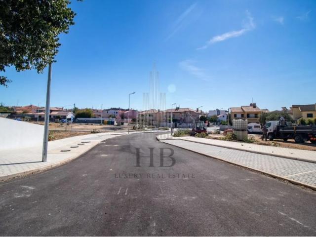 Terreno venda em Matos Cheirinhos, Cascais