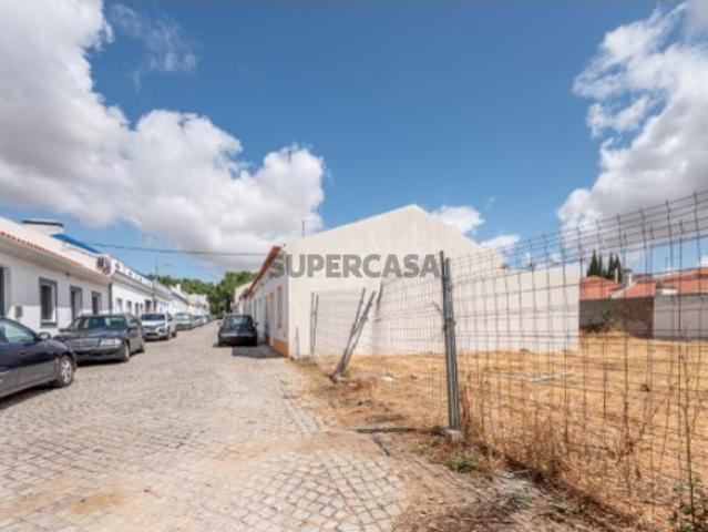 Terreno venda em Évora