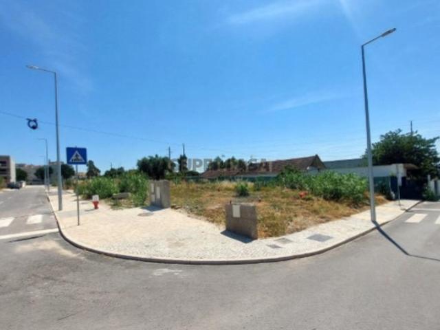 Terreno venda em Sobralinho, Lisboa