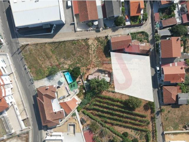 Terreno venda em Felgueiras, Porto