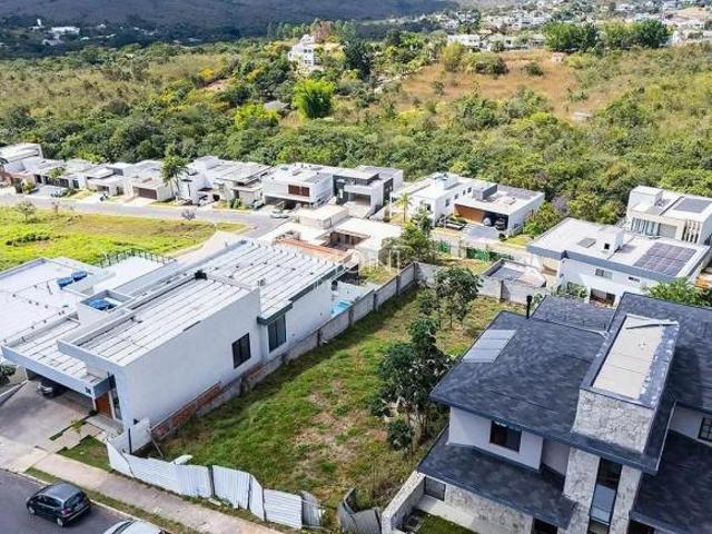 Terreno venda em Condomínio Maxximo Garden, Jardim Botânico