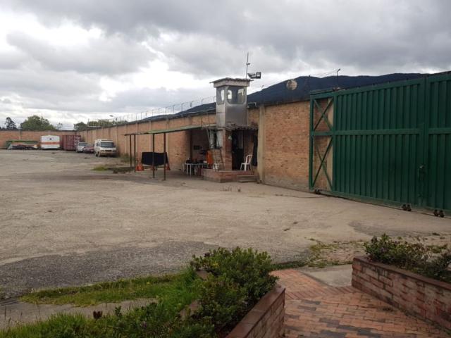 Lote En Arriendo En Bogota En La Academia A242221