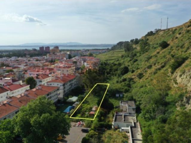 Terreno venda em Santo António da Caparica, Almada
