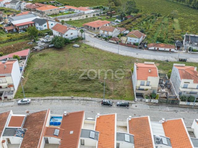 Terreno venda em Lousada, Porto