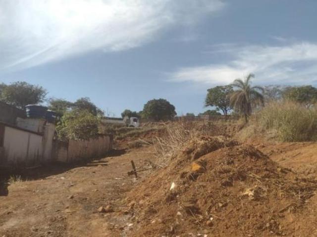 Terreno venda em Condomínio Topázio, Esmeraldas