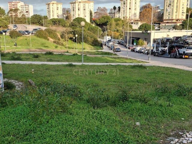 Terreno venda em Quinta das Amoreiras, Almada
