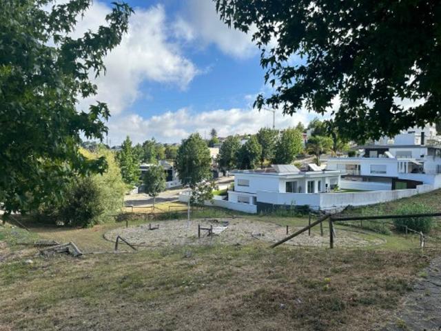 Terreno venda em Leiria