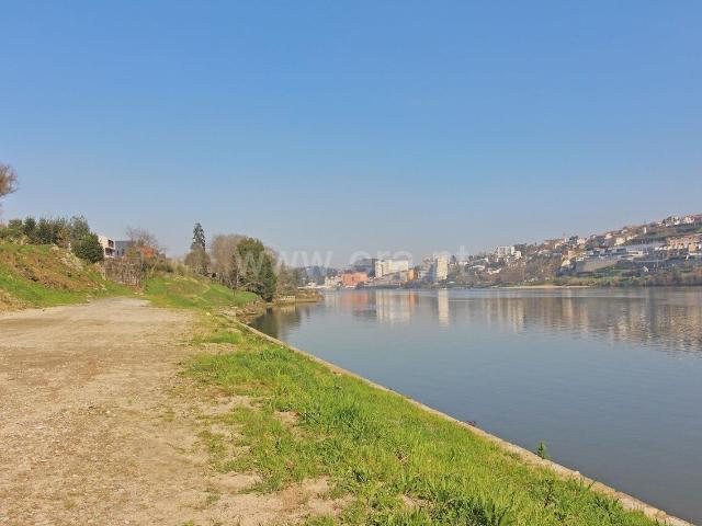 Terreno venda em Oliveira do Douro, Vila Nova De Gaia