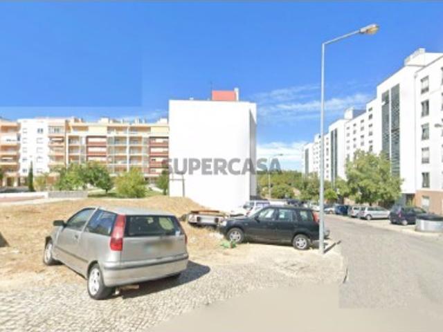 Terreno venda em Chegadinho, Almada