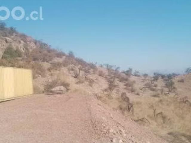 Terreno en venta en Algarrobal, Metropolitana