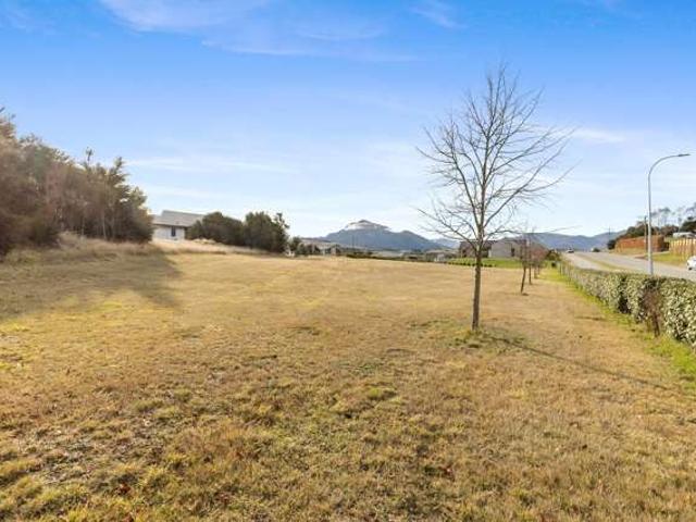 Land for sale in Otakou