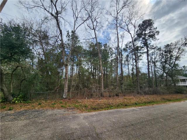 Land for sale in Slidell, Louisiana
