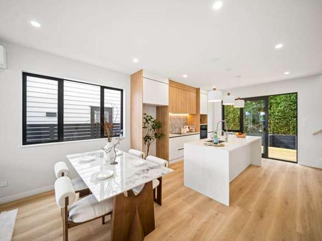 House for sale in Glen Innes, Oroua County