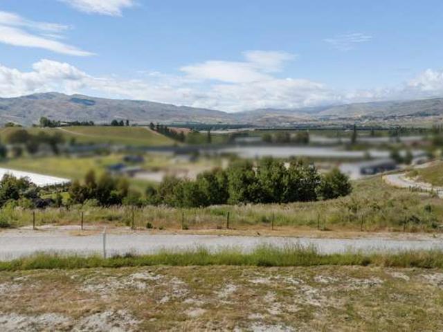 Property for sale in Otakou