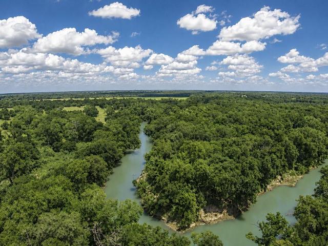 Land for sale in Luling, Texas