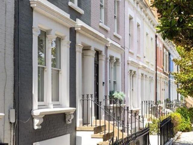 House for sale in Lyons, Greater London