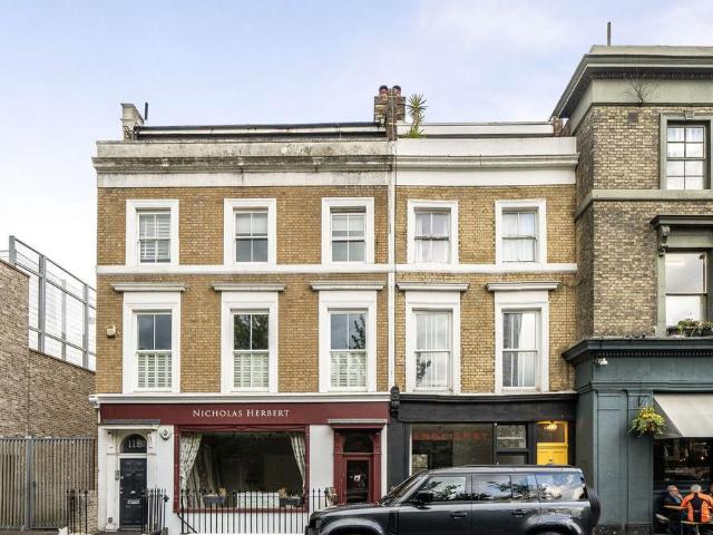 House for rent in Brompton, Greater London