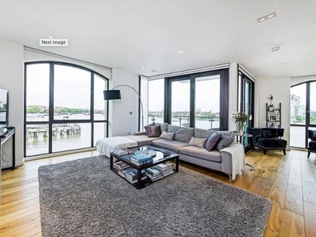 Apartment for rent in Brompton, Greater London