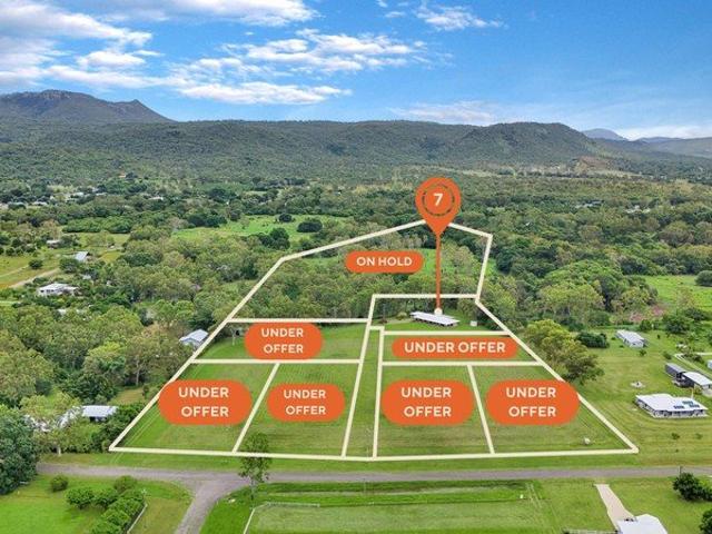 Land for sale in Alligator Creek, Queensland