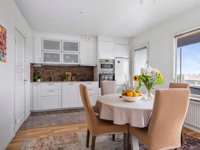 Bostad till salu i Sundbyberg, Stockholm