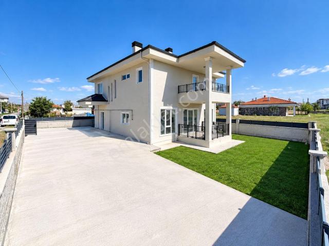 Çiftlik, Aksaray Merkez içerisinde satılık Villa