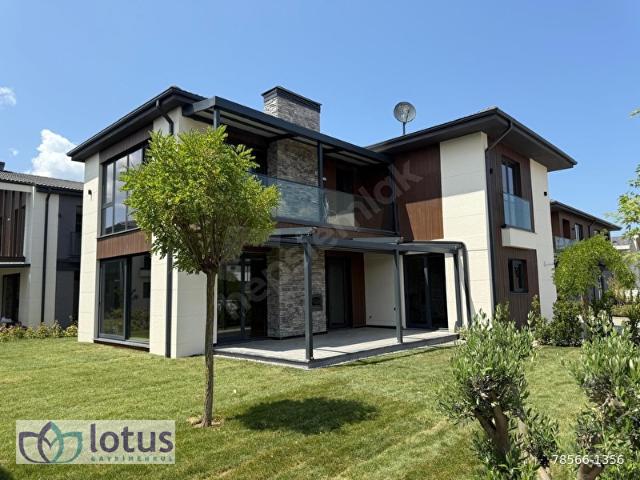 Tokuşlar, Düzce Merkez içerisinde satılık Villa