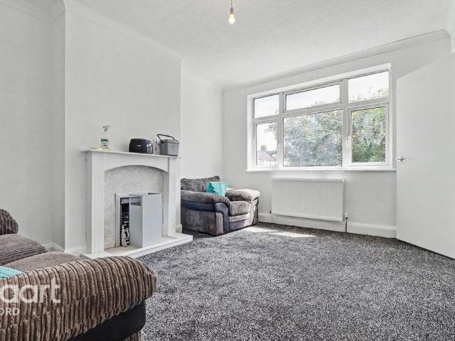 Apartment for rent in Gants Hill, Greater London