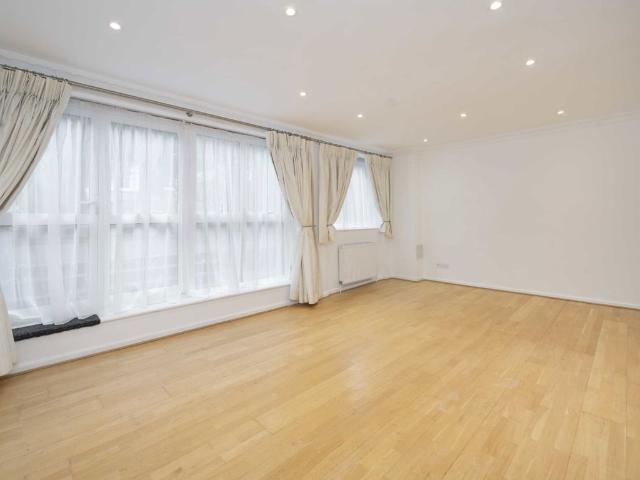 Apartment for rent in St. John's Wood, Greater London