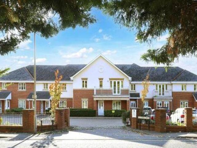 House for sale in Totteridge, Cressex