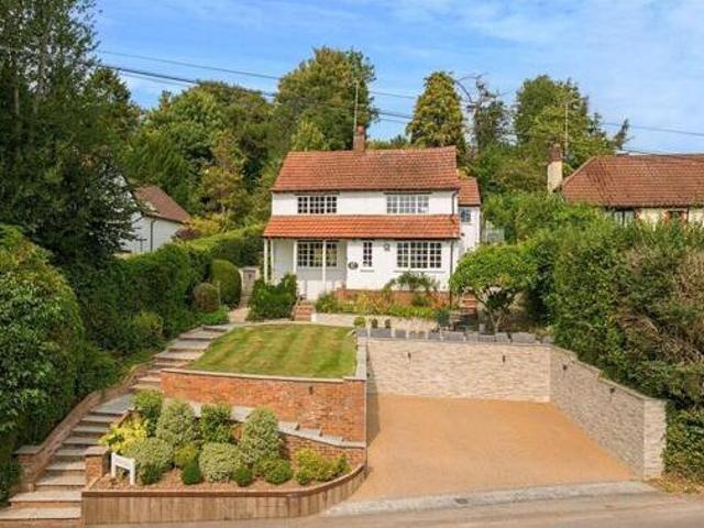 House for sale in Batchworth, Hertfordshire