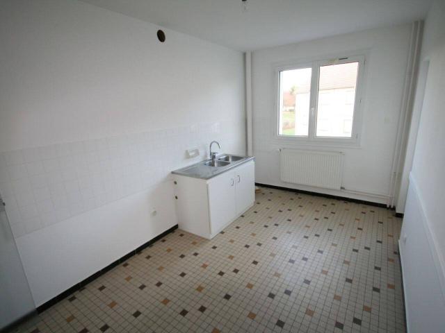 Appartement location à Vallon-en-Sully, Allier