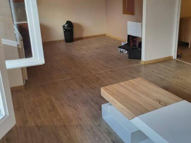 Studio location à ZA Le Village d'Entreprises, Sciez