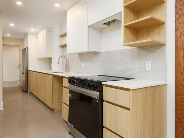 Apartment for rent in Côte-des-Neiges–Notre-Dame-de-Grâce, Montréal
