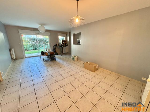Appartement location à Le Buisson, Betton