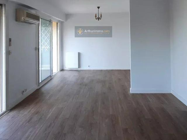 Appartement location à Arrondissement de Draguignan, Saint-raphaël