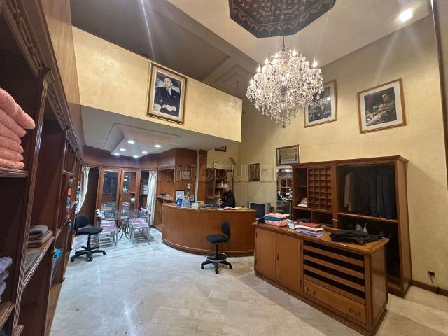 Local commercial location à Anfa, Gharb-Chrarda-Beni Hssen