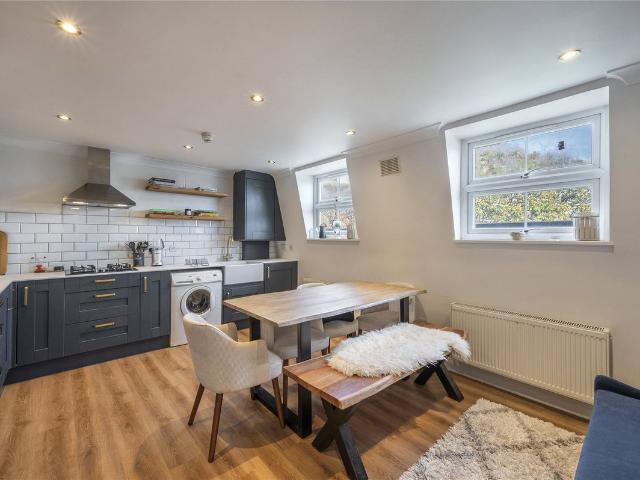 Apartment for rent in Barnsbury, Greater London