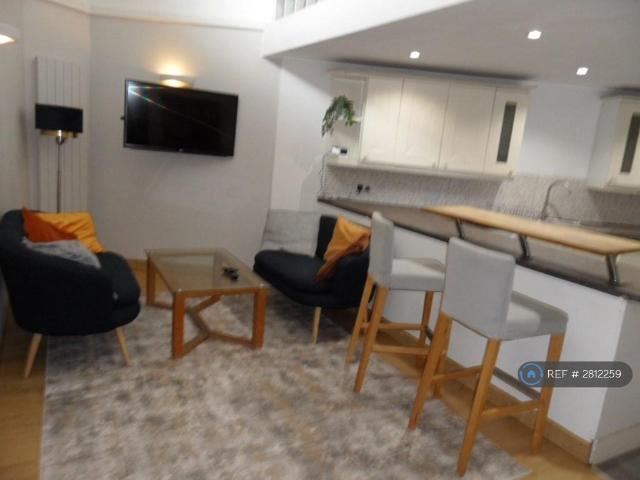 Apartment for rent in Elmfield, Leicestershire