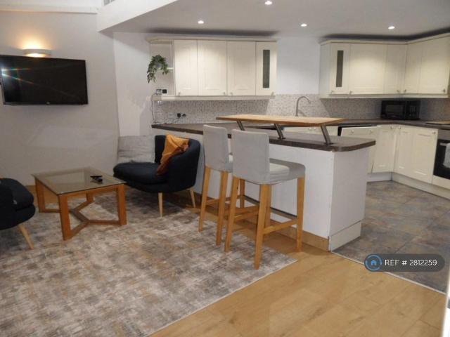 Apartment for rent in Elmfield, Leicestershire