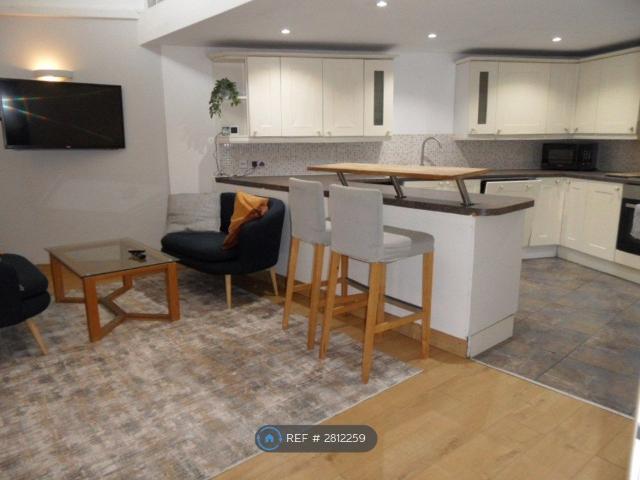 Apartment for rent in Elmfield, Leicestershire