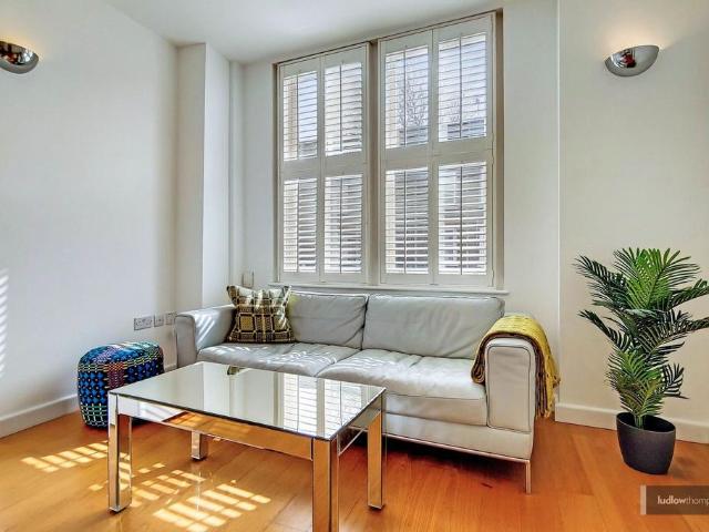 Apartment for rent in Loughborough Junction, Greater London